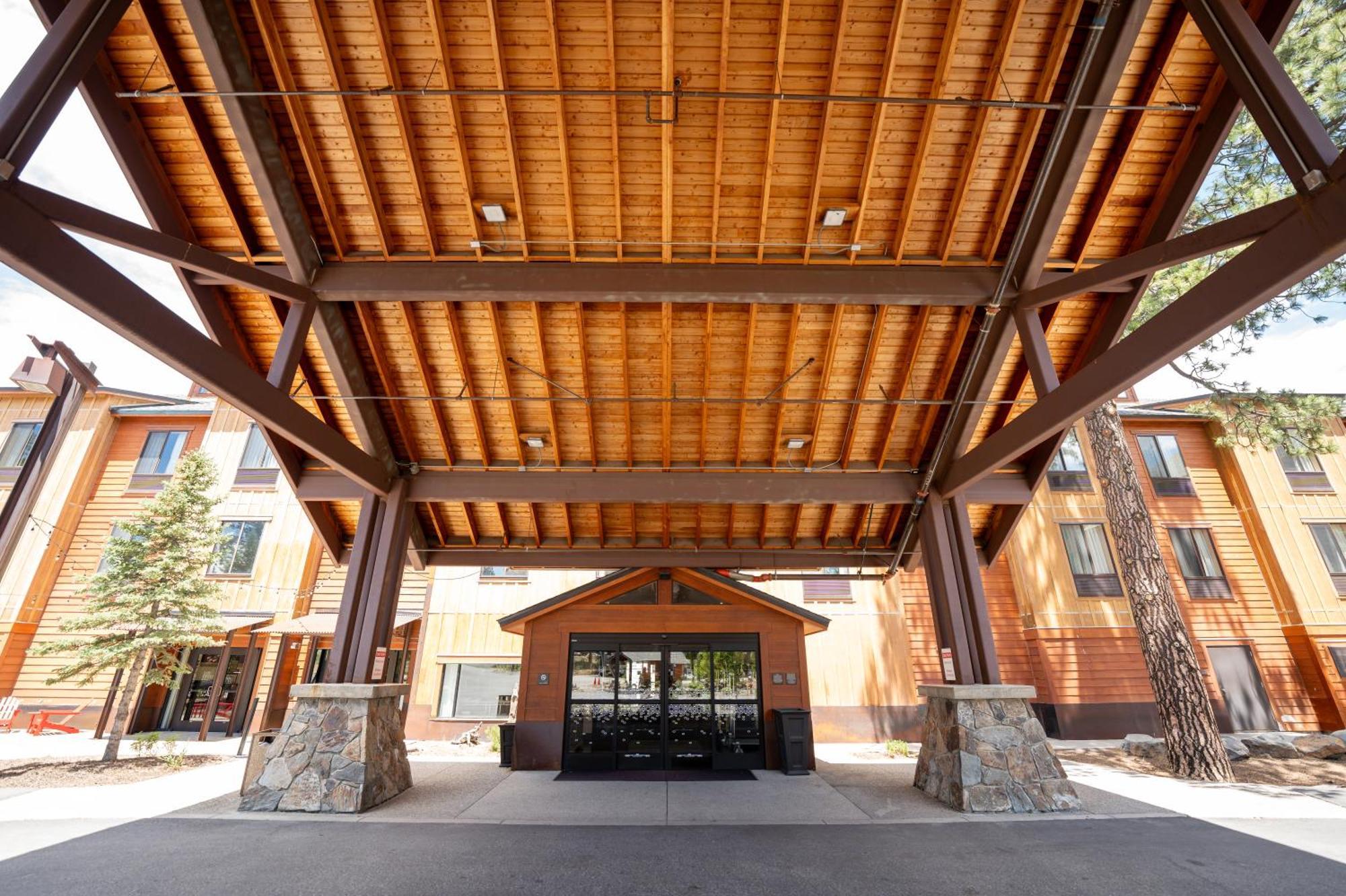 Martis Valley Lodge, Tapestry Collection By Hilton Truckee Exterior foto